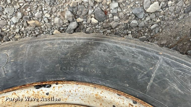 image for item ED2276 2001 Mack RD dump truck