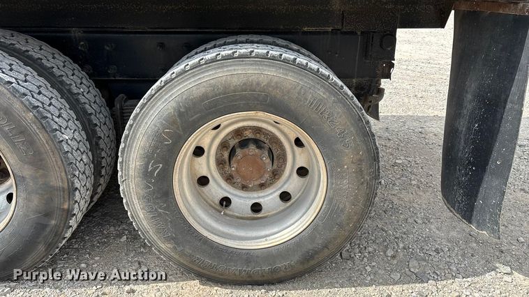 image for item ED2276 2001 Mack RD dump truck