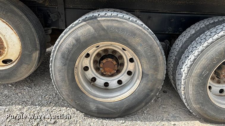 image for item ED2276 2001 Mack RD dump truck