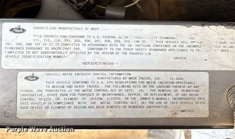 image for item ED2276 2001 Mack RD dump truck