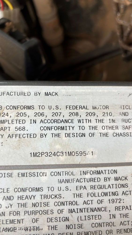 image for item ED2276 2001 Mack RD dump truck