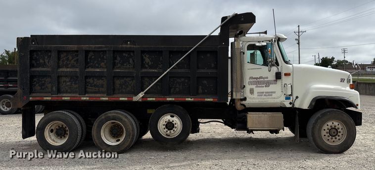 image for item ED2277 2006 International 5500i dump truck