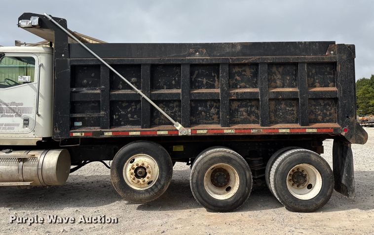image for item ED2277 2006 International 5500i dump truck