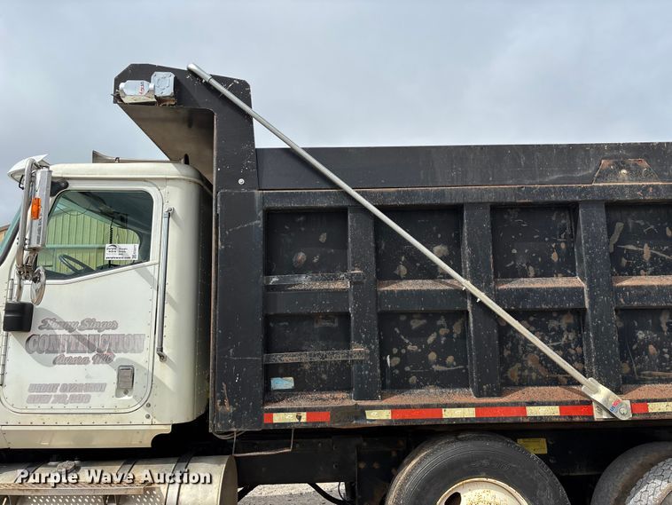 image for item ED2277 2006 International 5500i dump truck