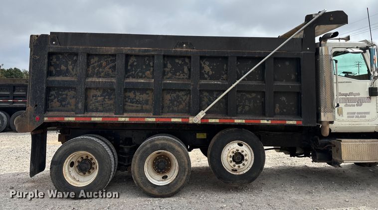 image for item ED2277 2006 International 5500i dump truck