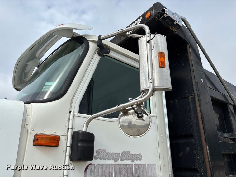 image for item ED2277 2006 International 5500i dump truck