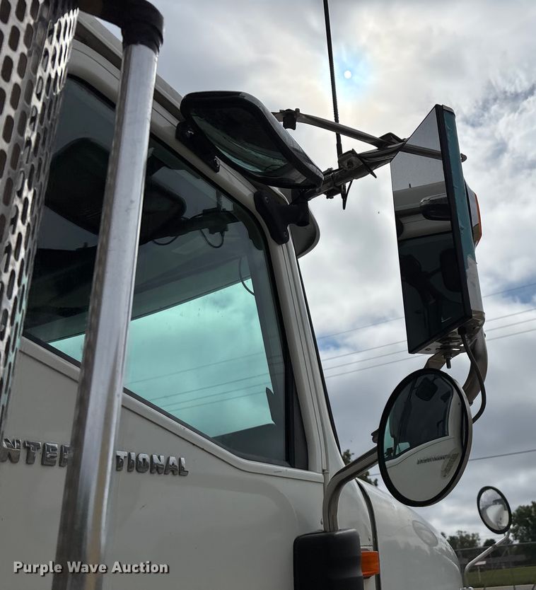 image for item ED2277 2006 International 5500i dump truck