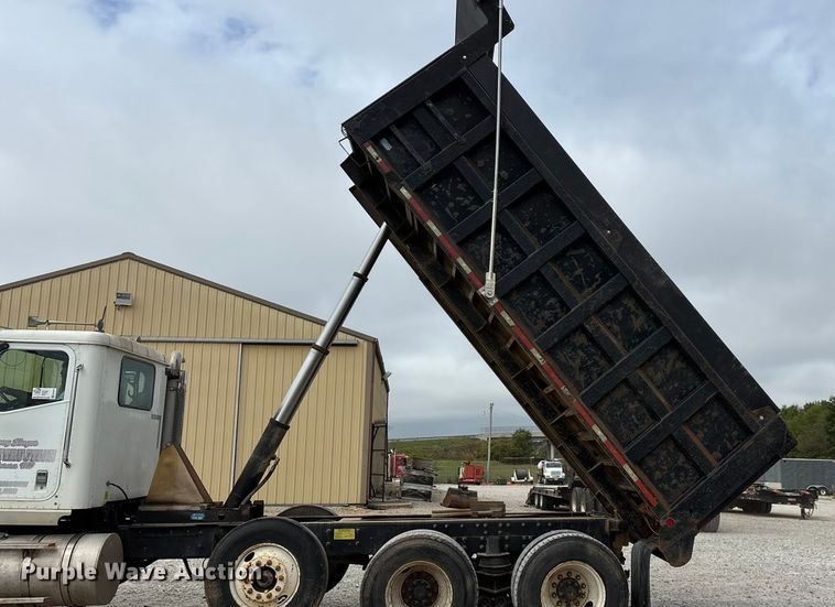 image for item ED2277 2006 International 5500i dump truck