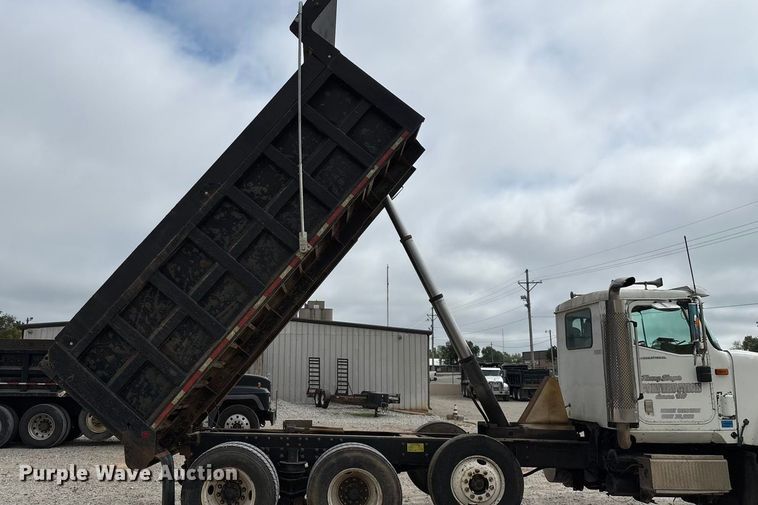 image for item ED2277 2006 International 5500i dump truck