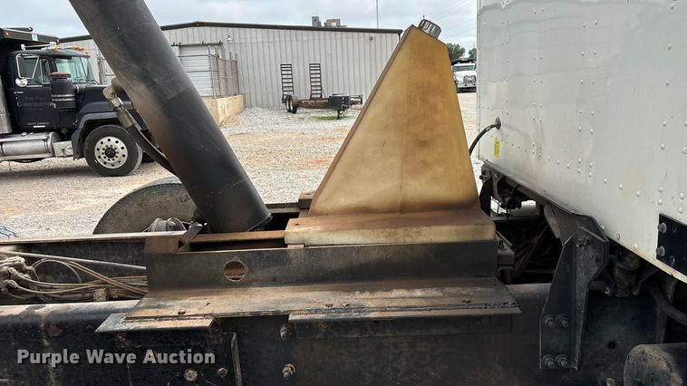 image for item ED2277 2006 International 5500i dump truck