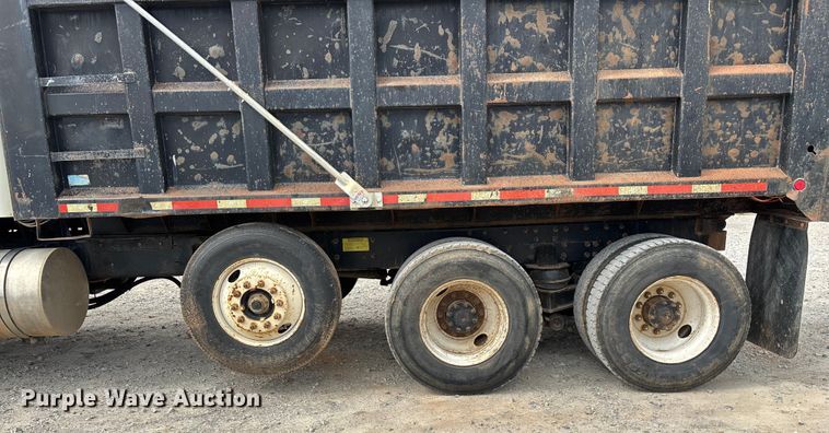 image for item ED2277 2006 International 5500i dump truck