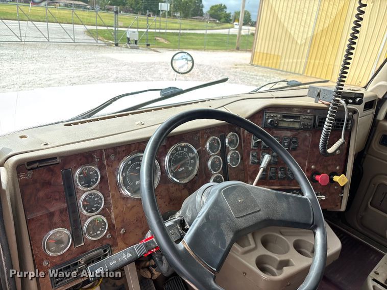 image for item ED2277 2006 International 5500i dump truck