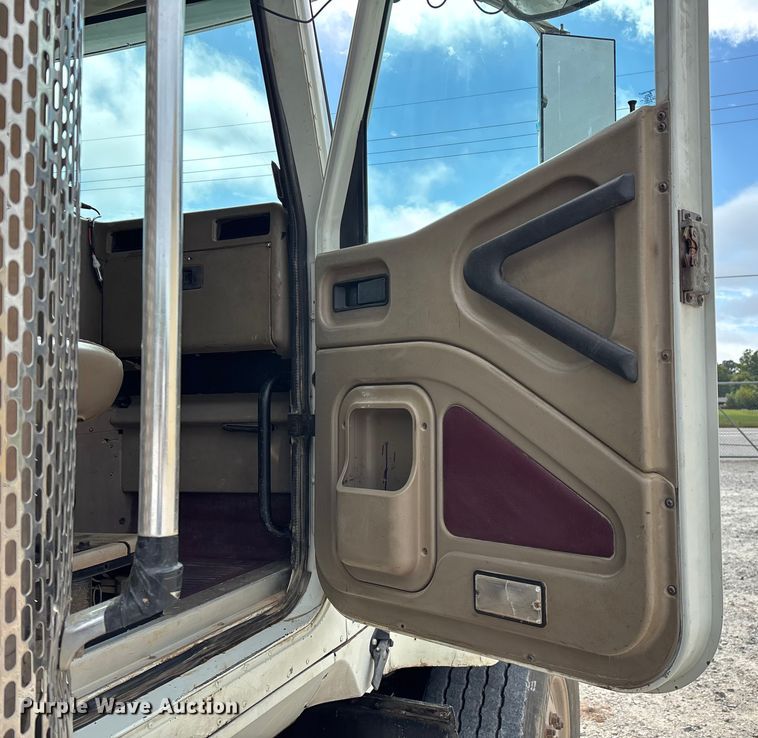 image for item ED2277 2006 International 5500i dump truck