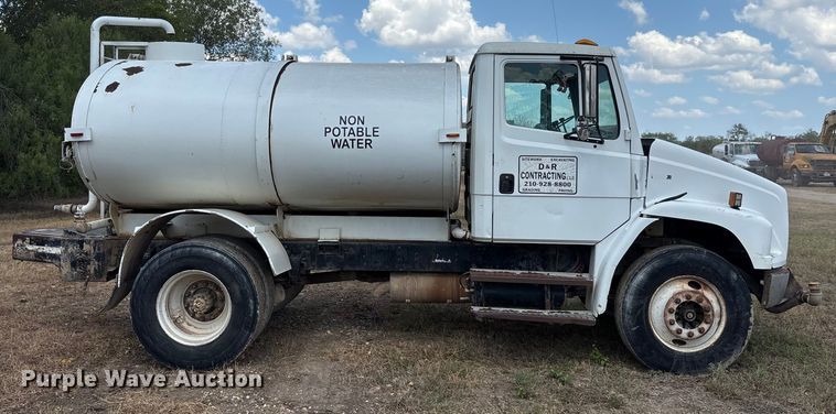 image for item ED5867 1998 Freightliner FL70 water truck