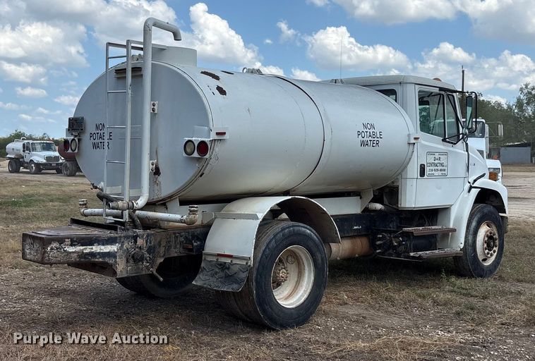 image for item ED5867 1998 Freightliner FL70 water truck