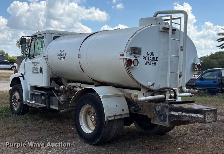 image for item ED5867 1998 Freightliner FL70 water truck