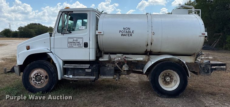 image for item ED5867 1998 Freightliner FL70 water truck
