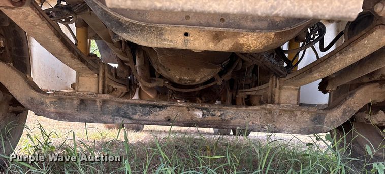 image for item ED5867 1998 Freightliner FL70 water truck