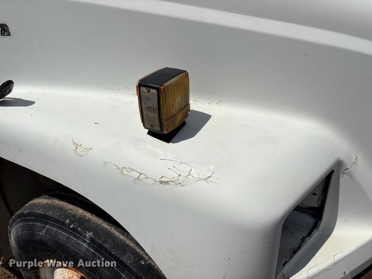 image for item ED5867 1998 Freightliner FL70 water truck