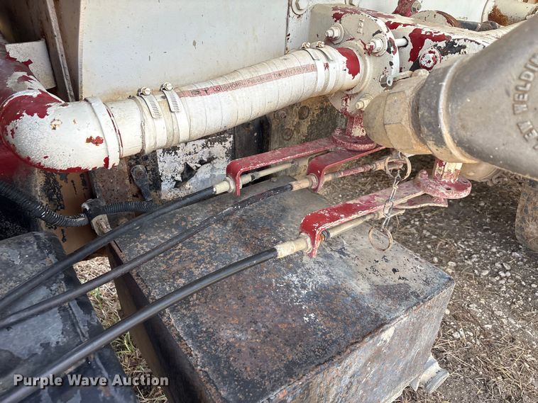 image for item ED5867 1998 Freightliner FL70 water truck