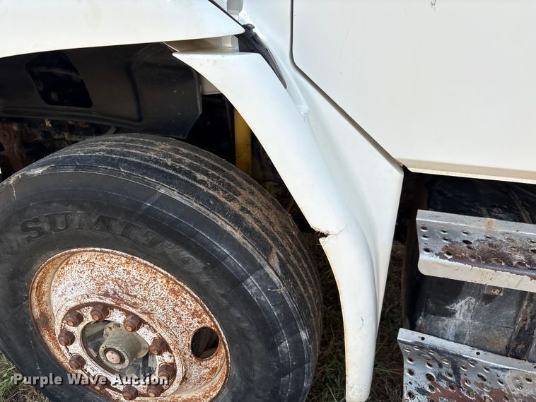 image for item ED5867 1998 Freightliner FL70 water truck