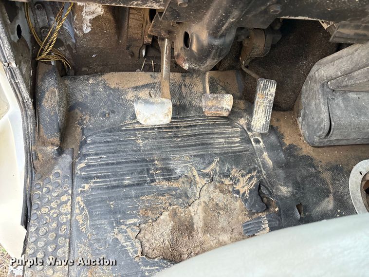 image for item ED5867 1998 Freightliner FL70 water truck