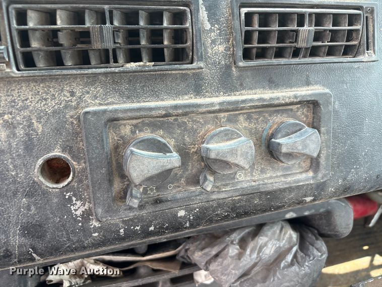 image for item ED5867 1998 Freightliner FL70 water truck