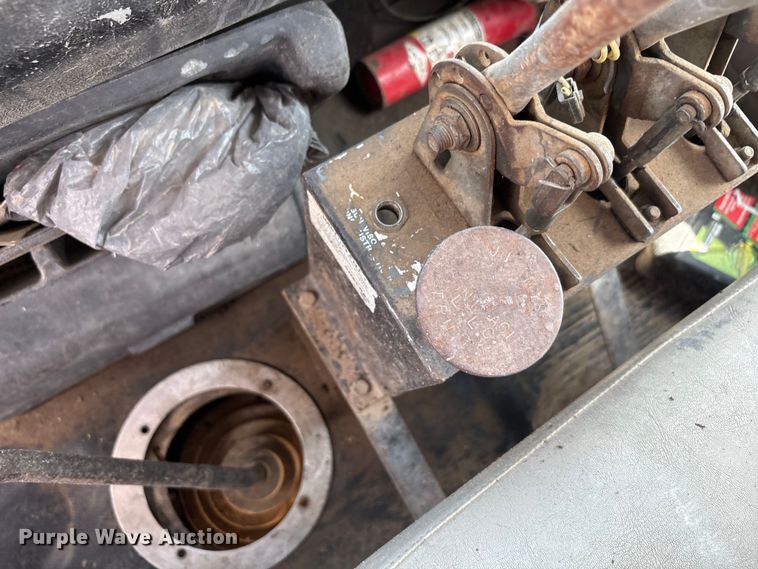 image for item ED5867 1998 Freightliner FL70 water truck