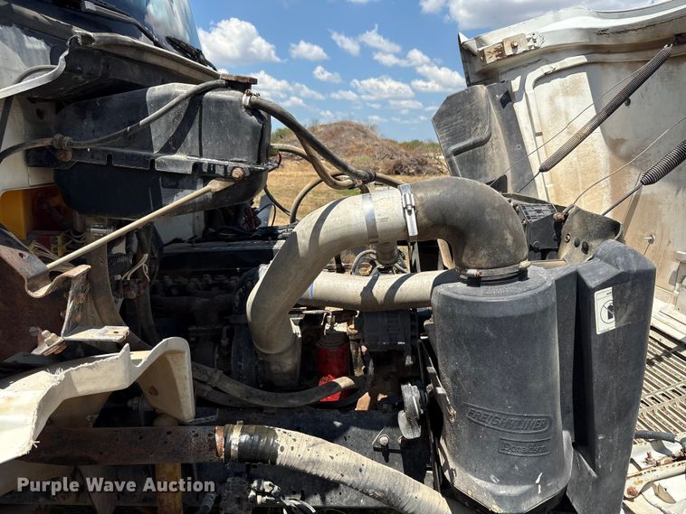 image for item ED5867 1998 Freightliner FL70 water truck