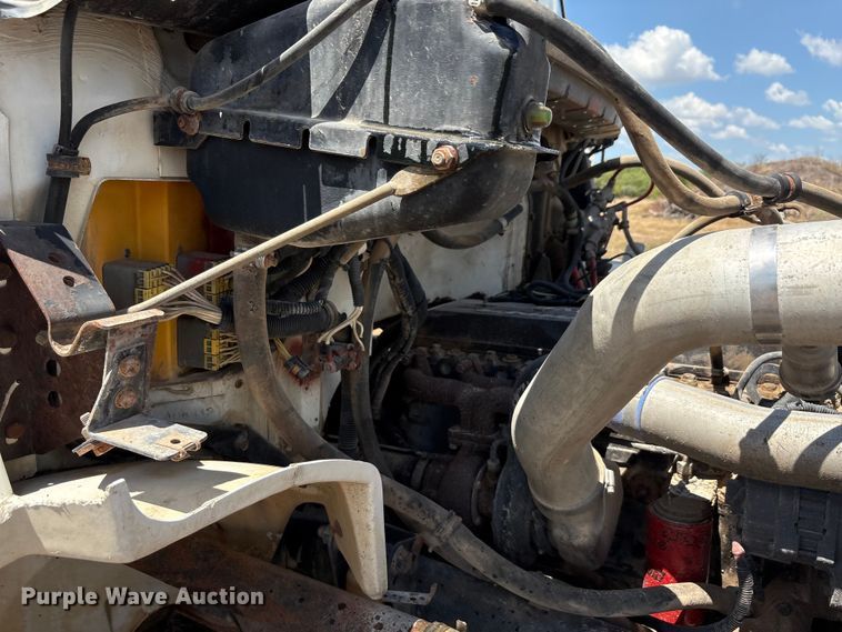 image for item ED5867 1998 Freightliner FL70 water truck