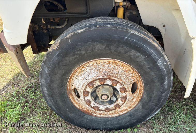 image for item ED5867 1998 Freightliner FL70 water truck