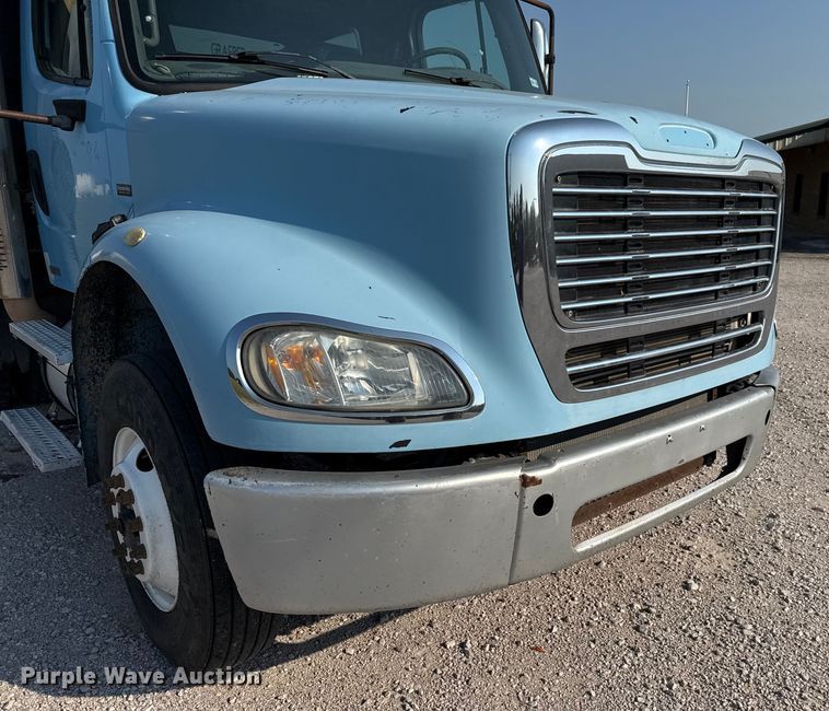 image for item ED5903 2010 Freightliner M2 dump truck