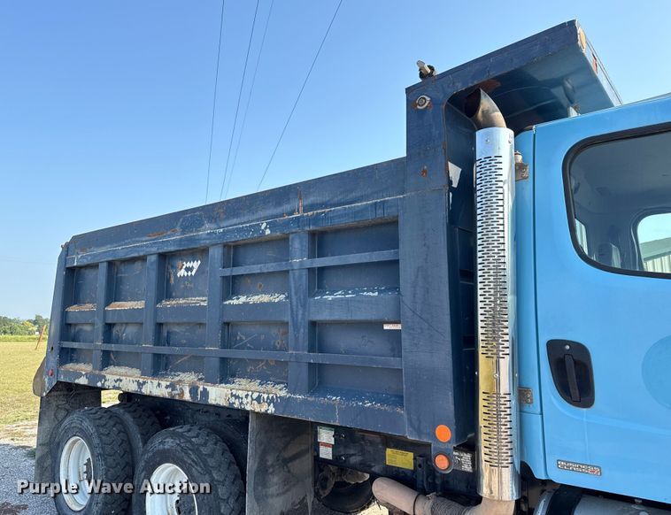 image for item ED5903 2010 Freightliner M2 dump truck
