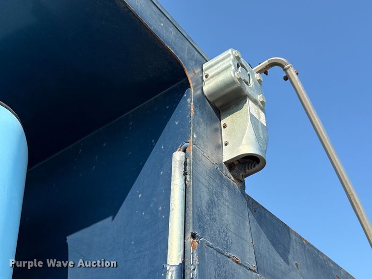 image for item ED5903 2010 Freightliner M2 dump truck