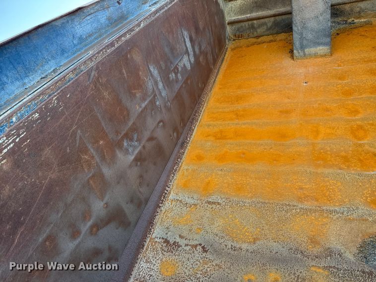 image for item ED5903 2010 Freightliner M2 dump truck