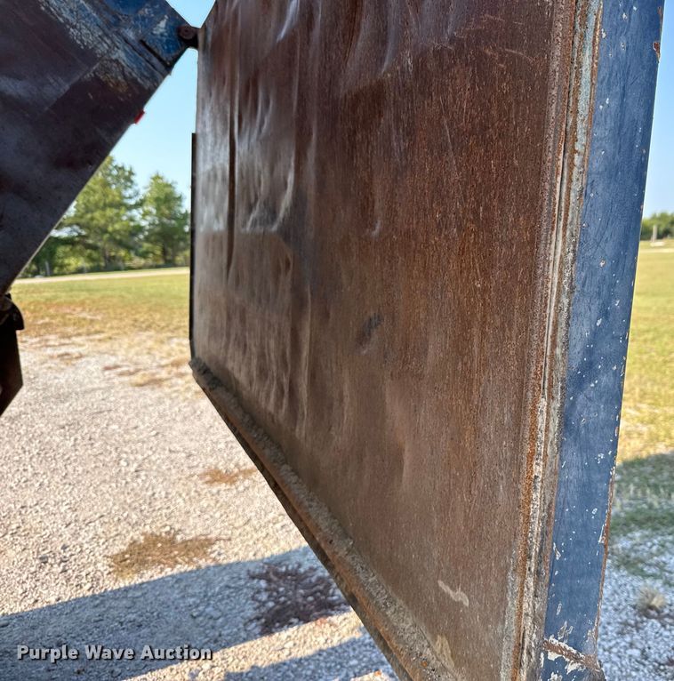 image for item ED5903 2010 Freightliner M2 dump truck