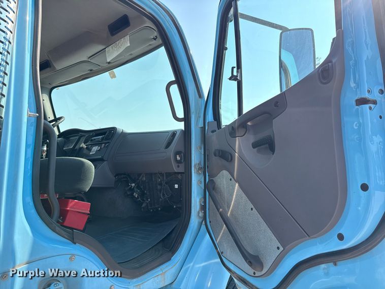 image for item ED5903 2010 Freightliner M2 dump truck