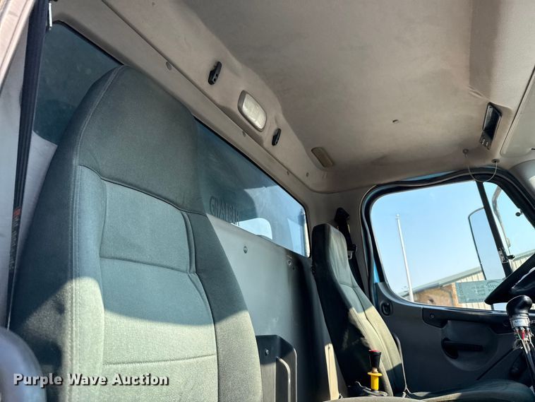 image for item ED5903 2010 Freightliner M2 dump truck