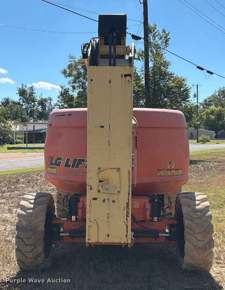 image for item ED5932 2013 JLG 600AJN boom lift