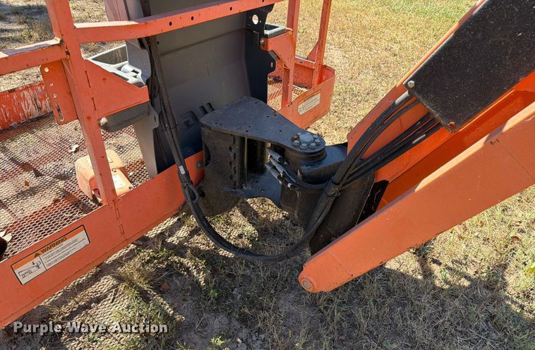 image for item ED5932 2013 JLG 600AJN boom lift