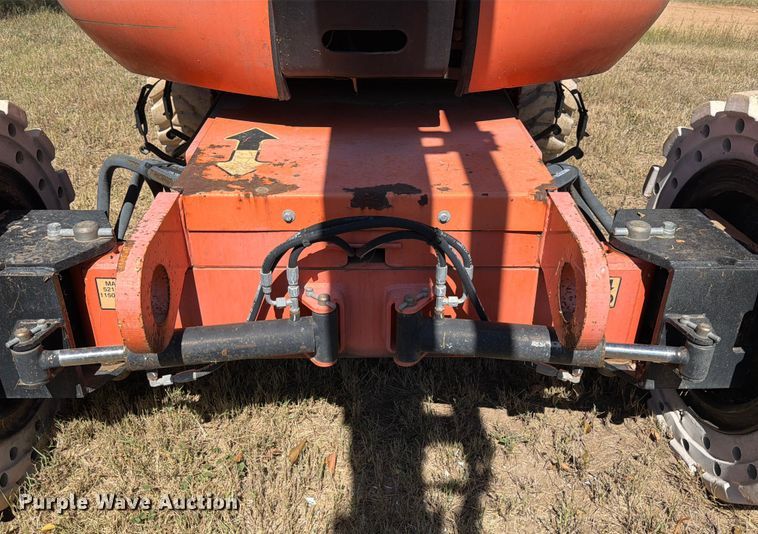 image for item ED5932 2013 JLG 600AJN boom lift