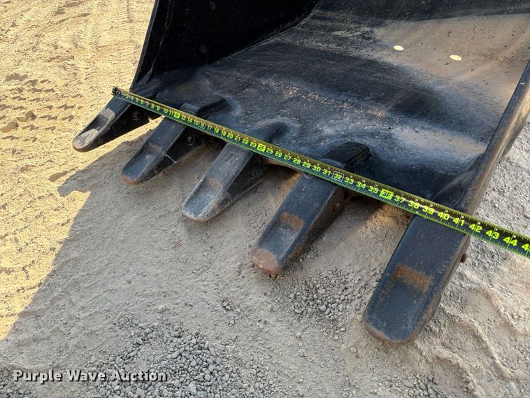 image for item ED5963 2011 Caterpillar M318D wheeled excavator