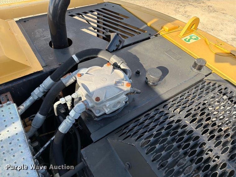 image for item ED5963 2011 Caterpillar M318D wheeled excavator