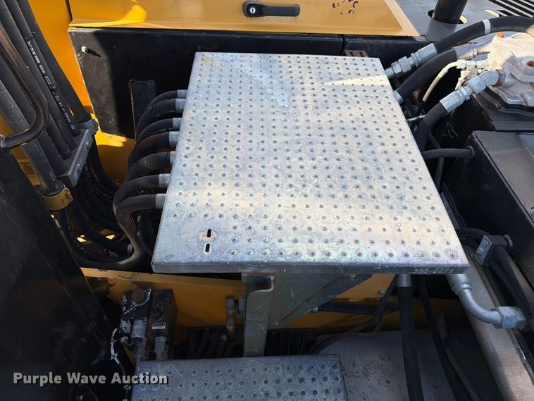 image for item ED5963 2011 Caterpillar M318D wheeled excavator