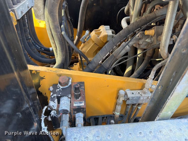 image for item ED5963 2011 Caterpillar M318D wheeled excavator