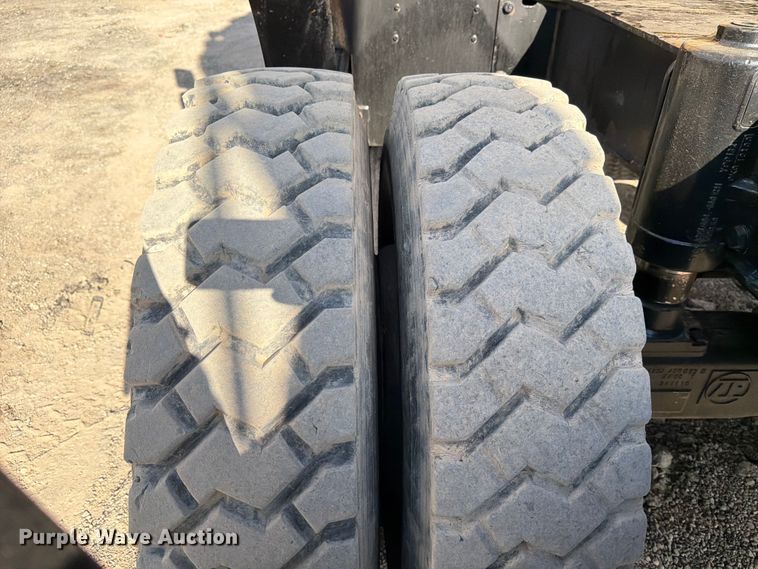 image for item ED5963 2011 Caterpillar M318D wheeled excavator