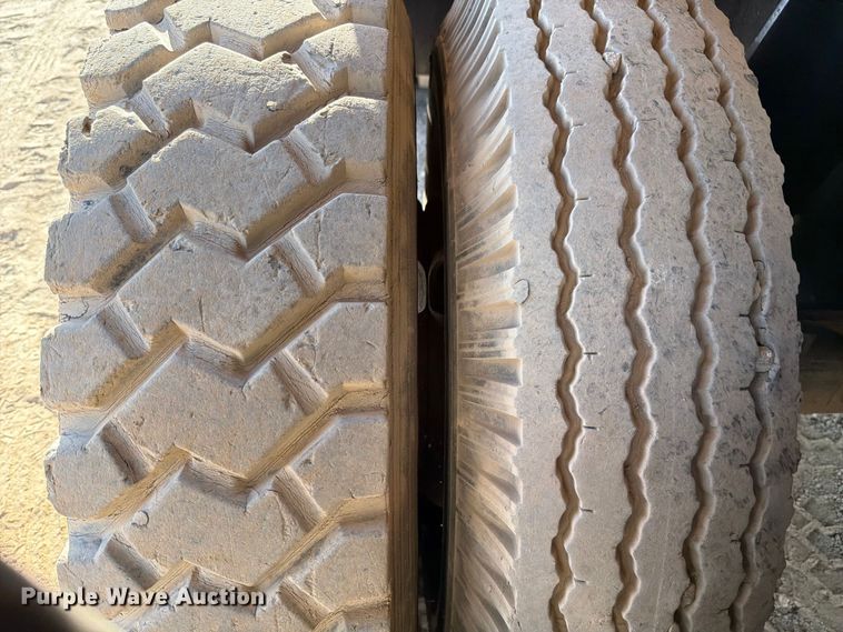 image for item ED5963 2011 Caterpillar M318D wheeled excavator