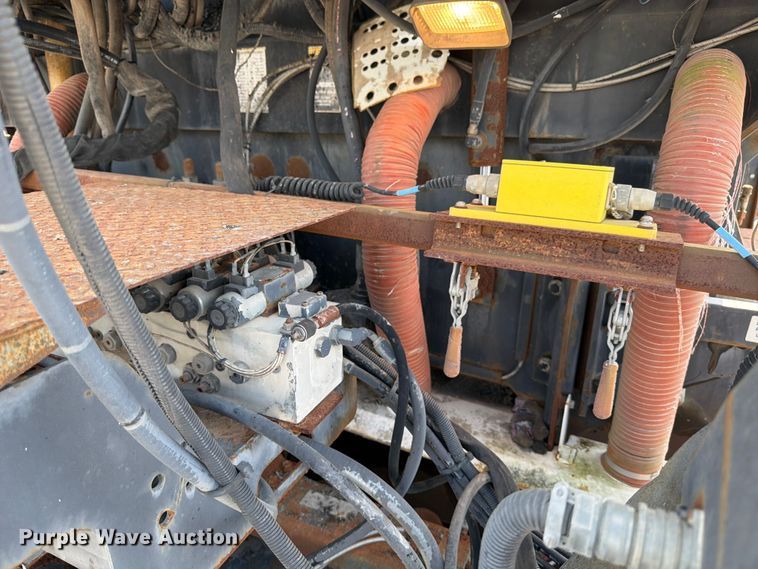 image for item ED5965 2003 Roadtec SP-100B paver