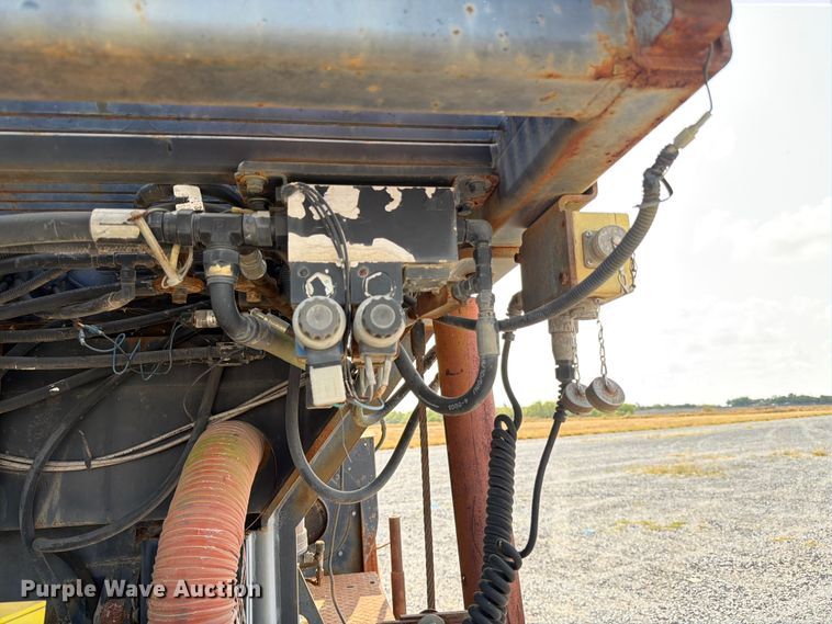 image for item ED5965 2003 Roadtec SP-100B paver