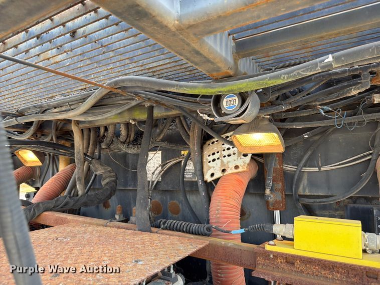 image for item ED5965 2003 Roadtec SP-100B paver